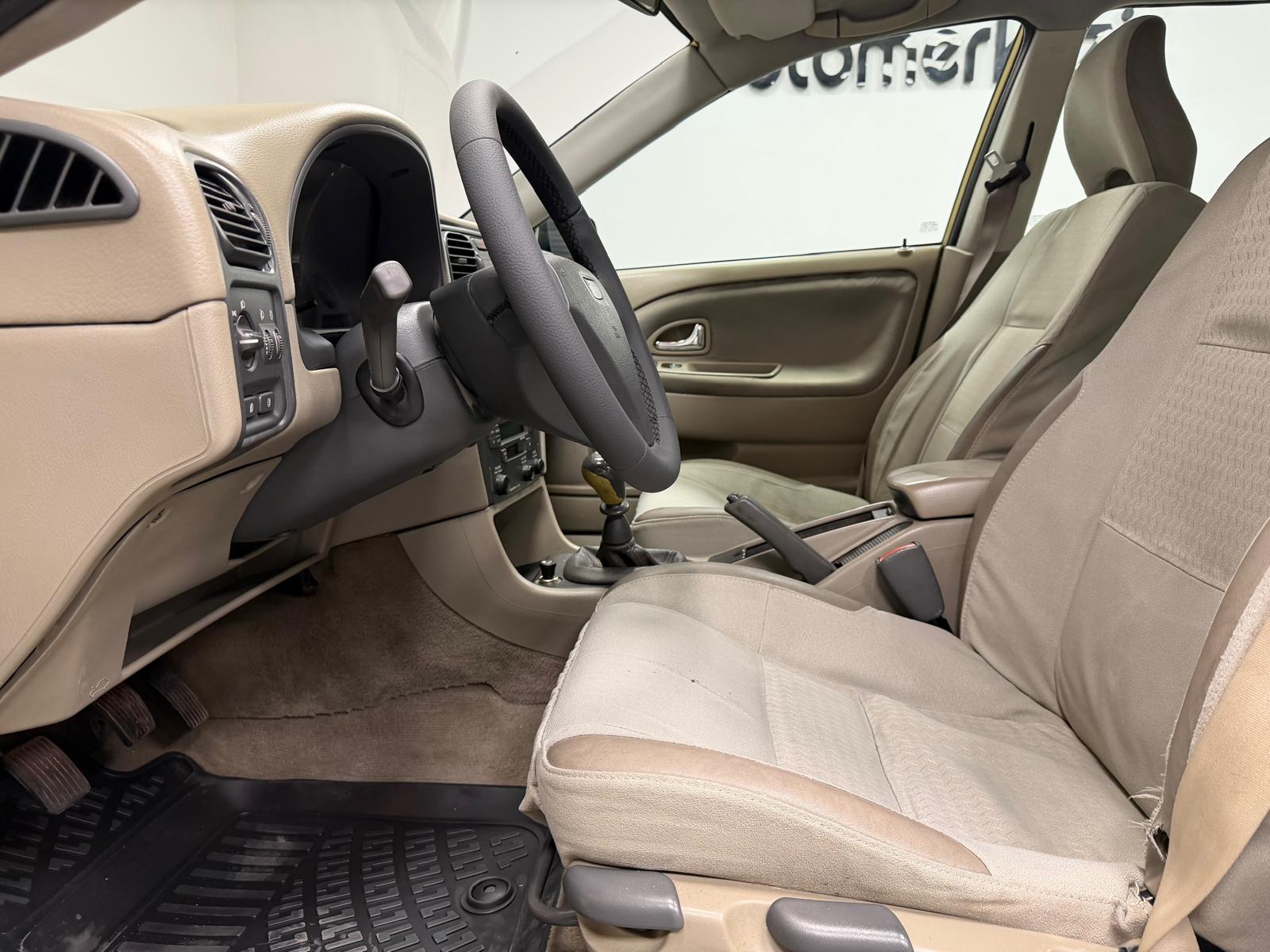 VOLVO S40 9